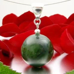 Anhänger kanadische Jade und 925 Silber, dunkelgrün, Jadeanhänger