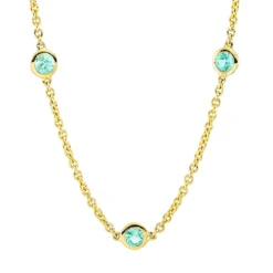 Collier aus 750 Gold Gelbgold 13 Smaragde 1,3ct grün L:45cm Zarge