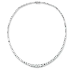 Collier aus 750 Gold Weißgold 135 Brillanten 13,45ct TW-SI L:42cm