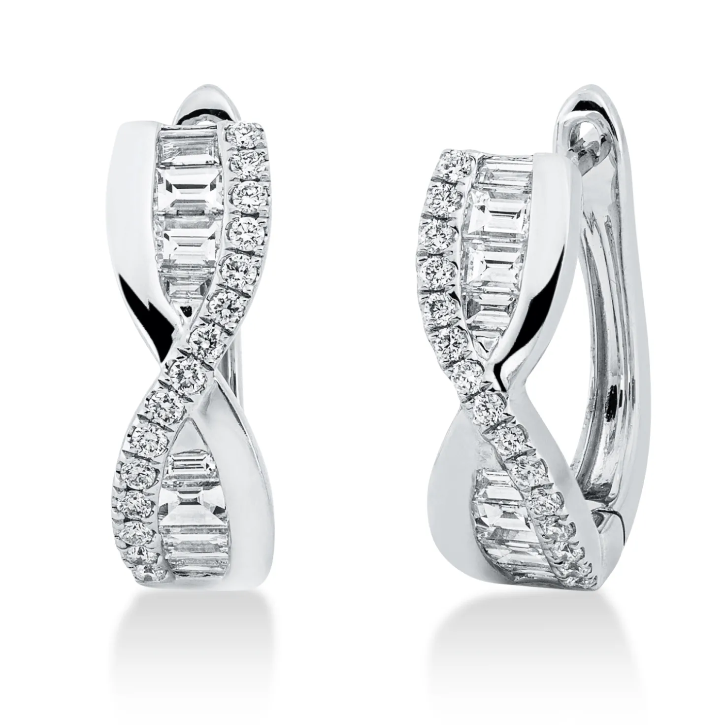 Creolen aus 750 Gold Weißgold 46 Diamanten 0,79ct 16,5x5,3mm