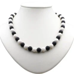 Kette Collier aus Lava & Koralle schwarz weiß, Halskette Damen