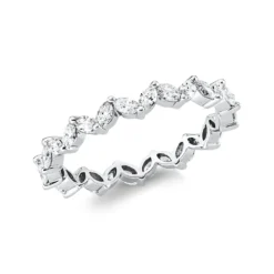 Memoire Ring aus 750 Weißgold 28 Diamanten Navette-Schliff 0,83ct F-SI B:2,9mm