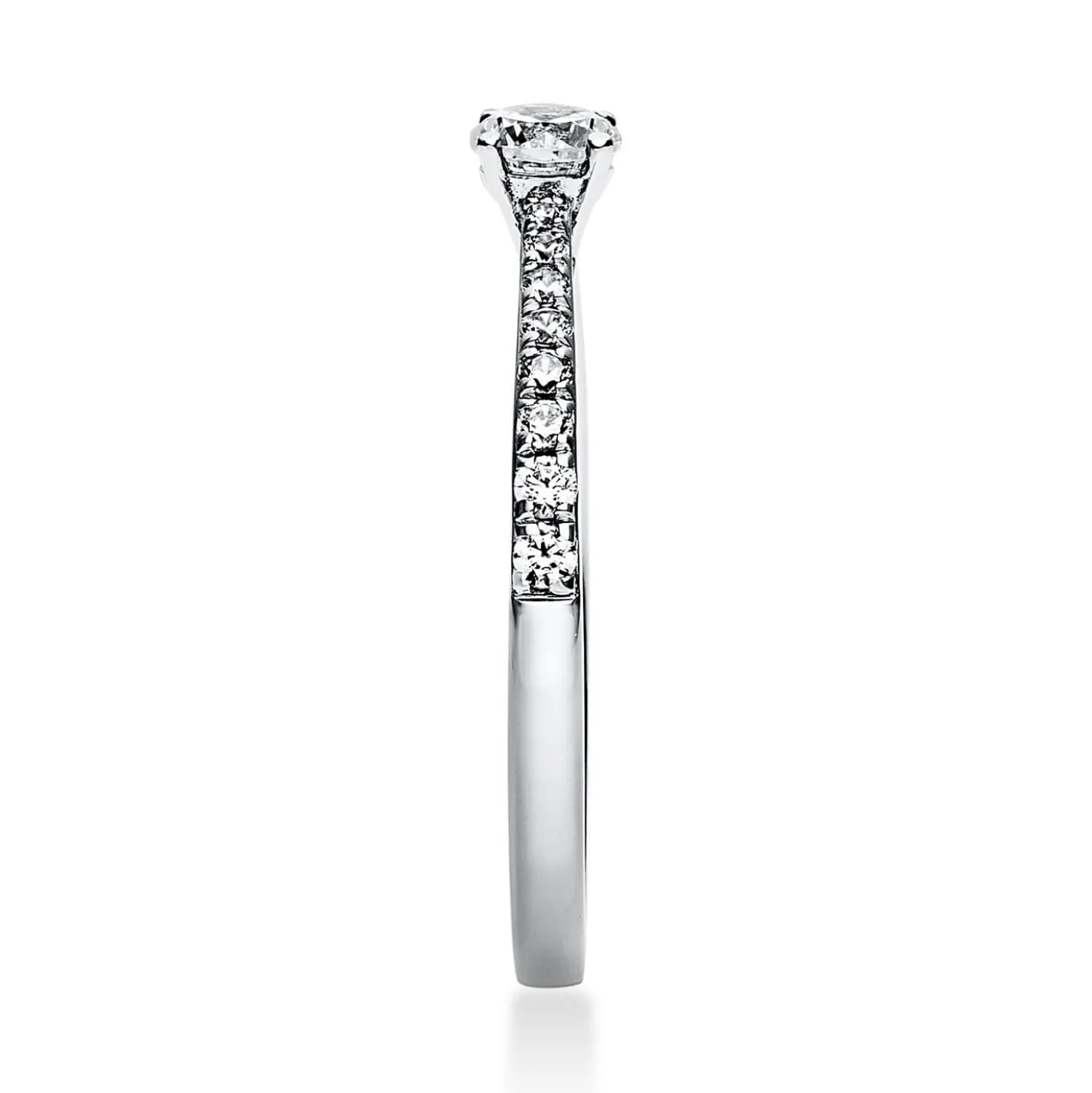 Ring aus 750 Gold Weißgold mit 17 Diamanten Brillanten 0,37 Ct. 4er-Krappe