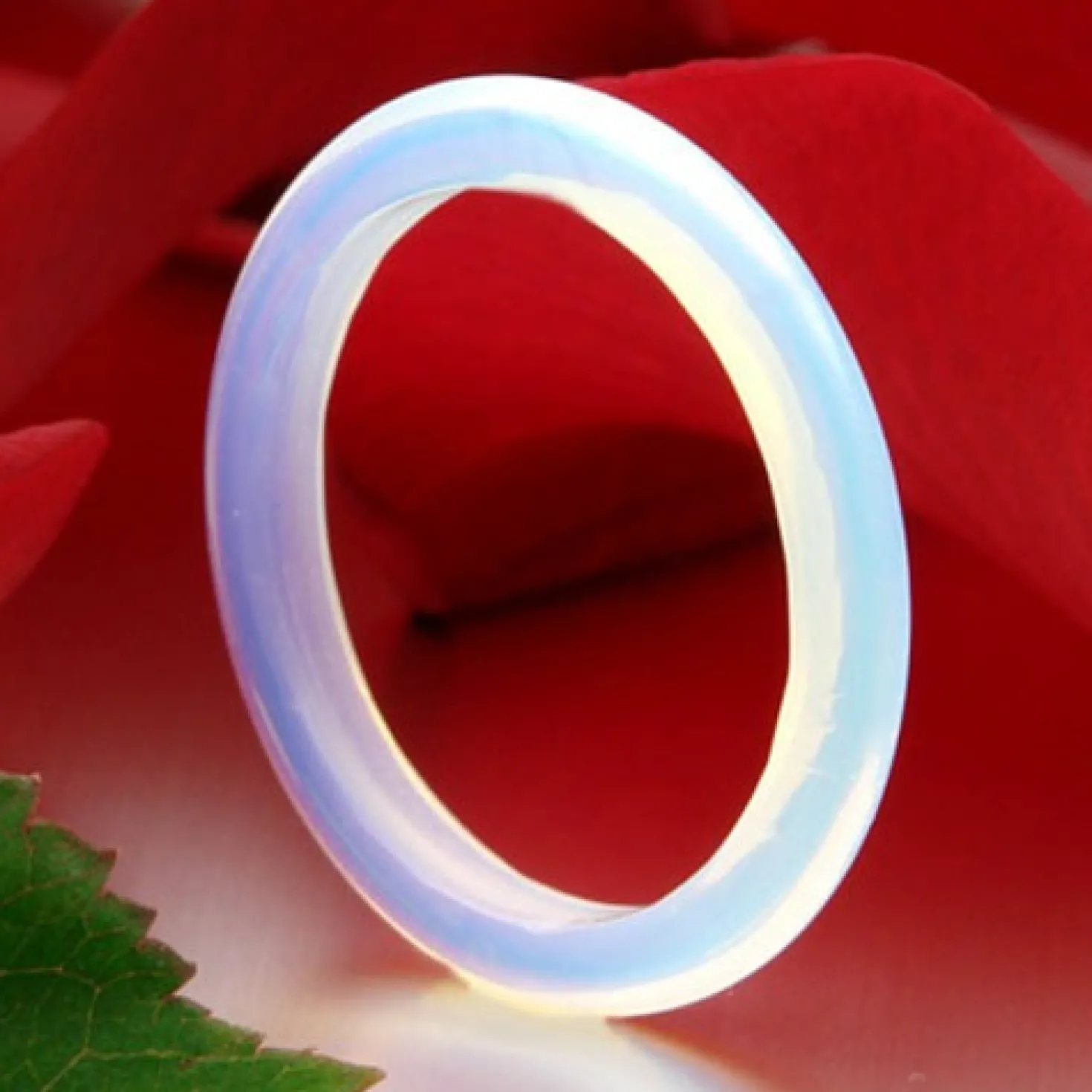 Ring aus Opalit-Mondstein 3mm schmal rund grau schlicht Fingerring Fingerschmuck